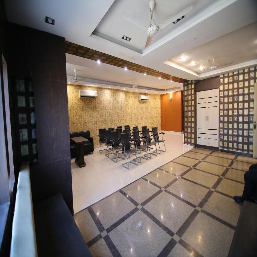 Hotel Pappan Plaza Palwal Екстериор снимка